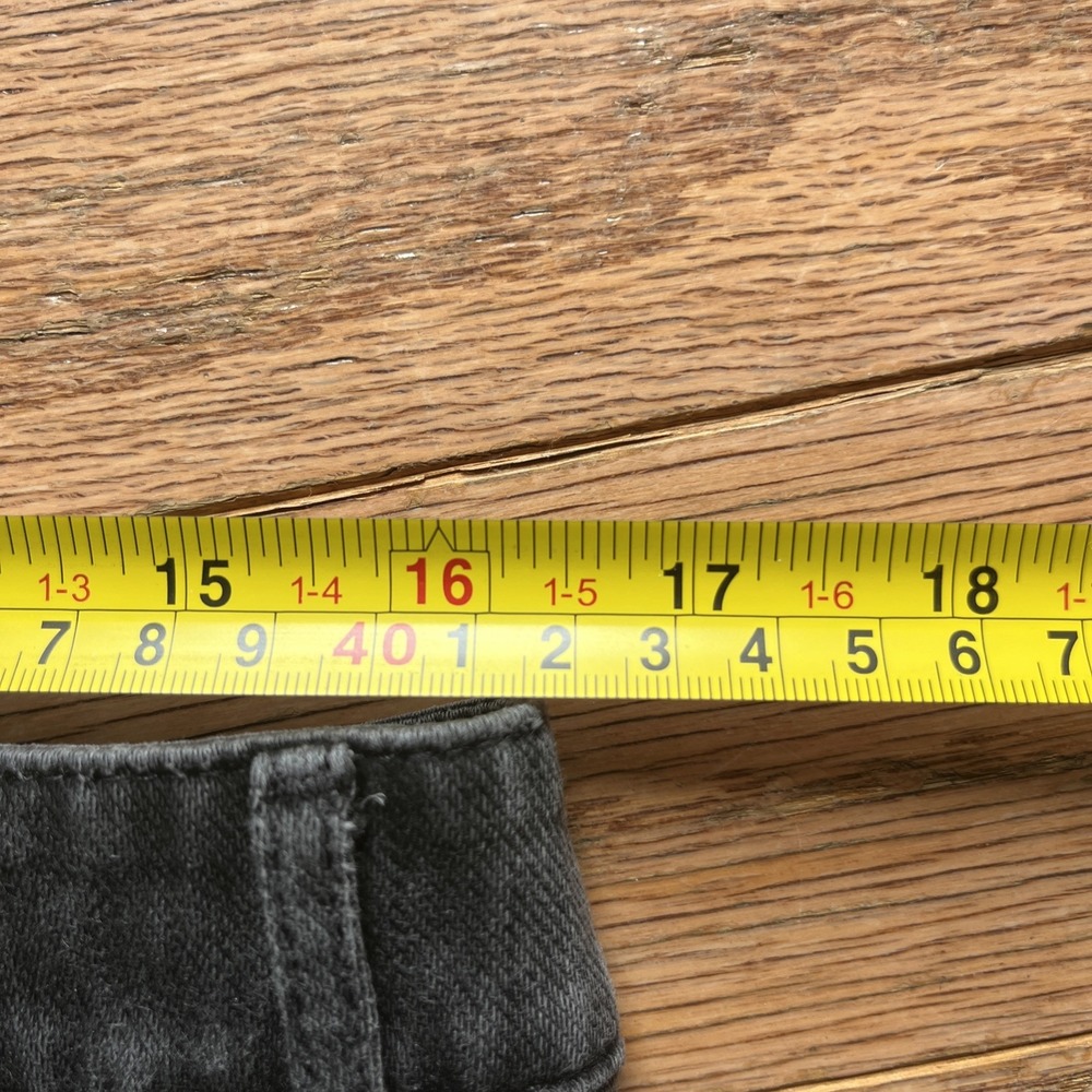 LL Bean Classic Fit Womens‎ 33x28 Black Jeans Straight Dark Wash 5 Pocket - Picture 6 of 8